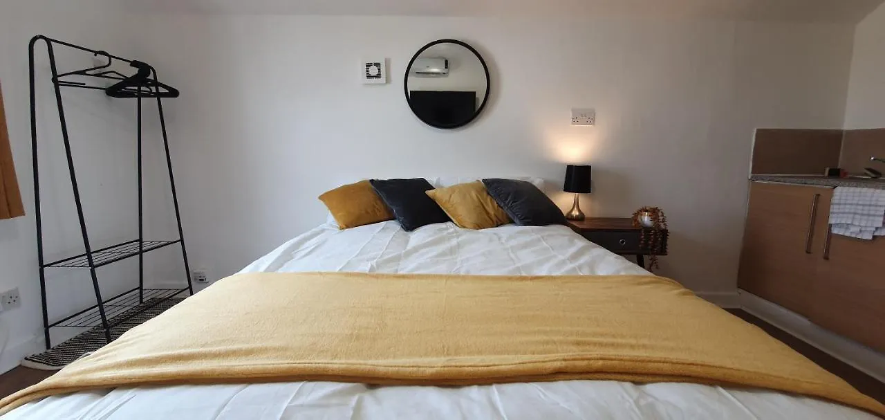 Apartment Fast Broadband, Budget Stay, Free Netflix. Cardiff