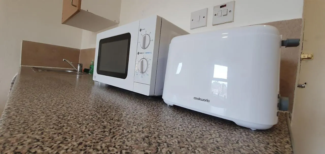 Fast Broadband, Budget Stay, Free Netflix. Cardiff
