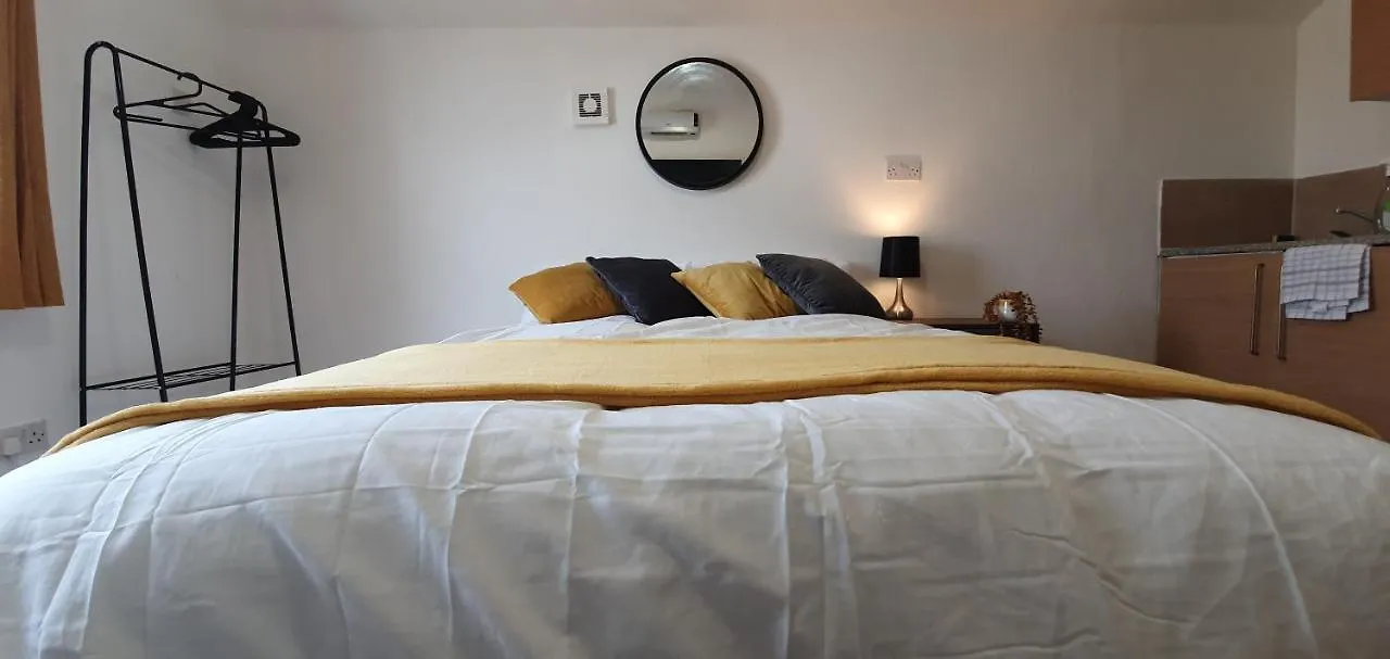 Fast Broadband, Budget Stay, Free Netflix. Cardiff